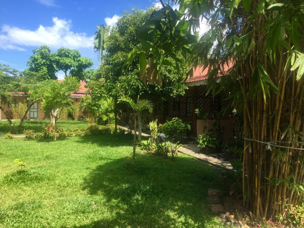 Soluna Guest House Пантай-Сенанг Экстерьер фото